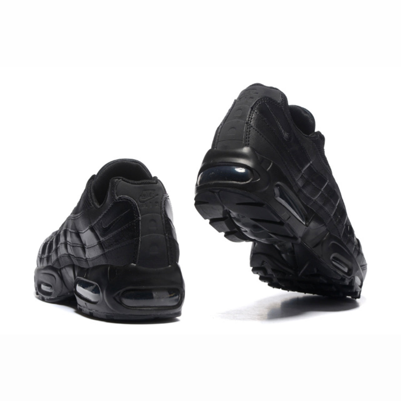 Nike Air Max 95 Essential “Triple Black“