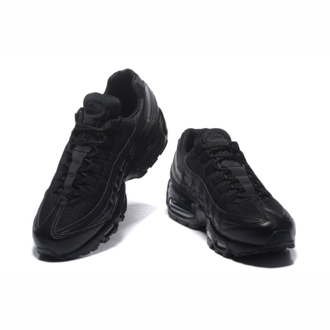Nike Air Max 95 Essential “Triple Black“