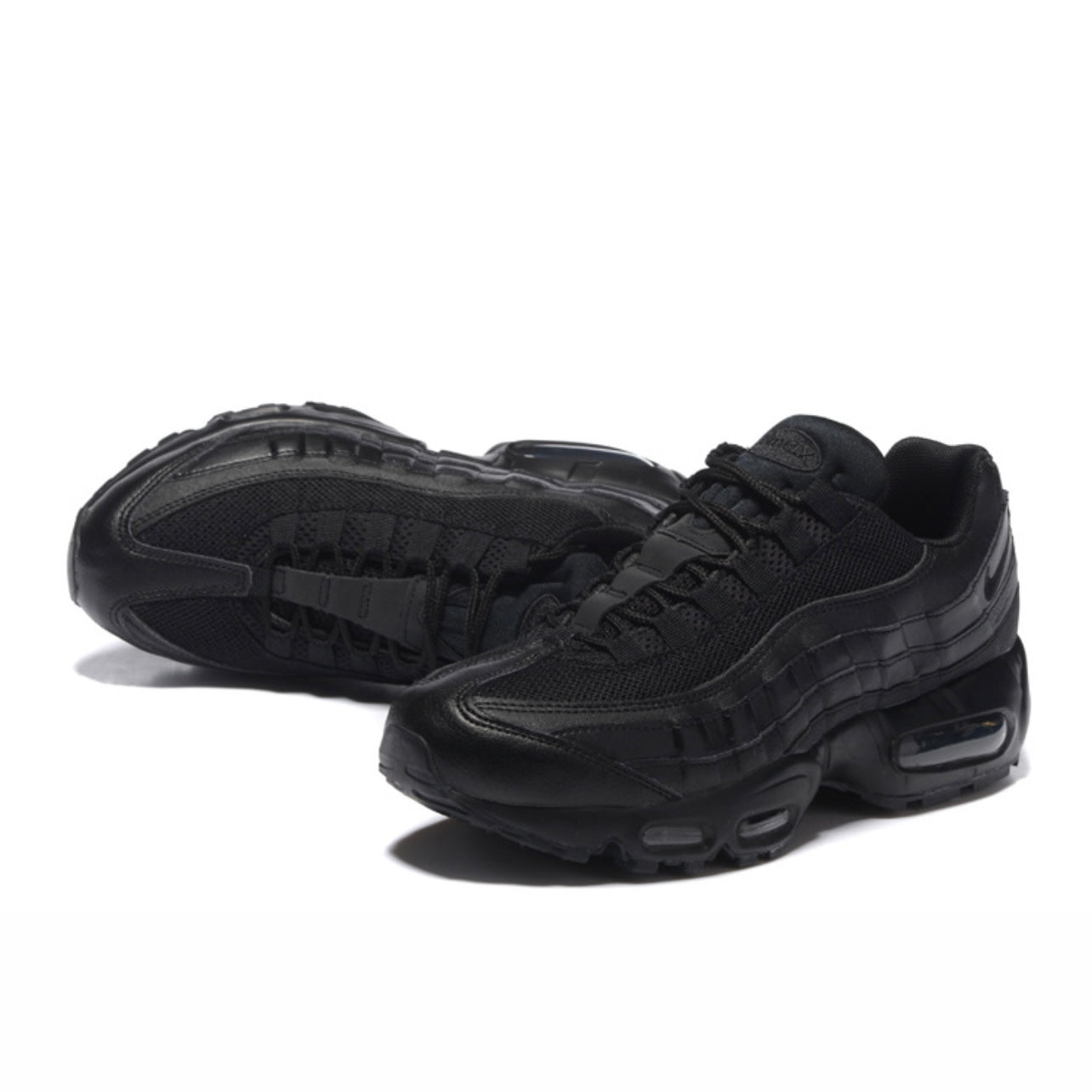 Nike Air Max 95 Essential “Triple Black“